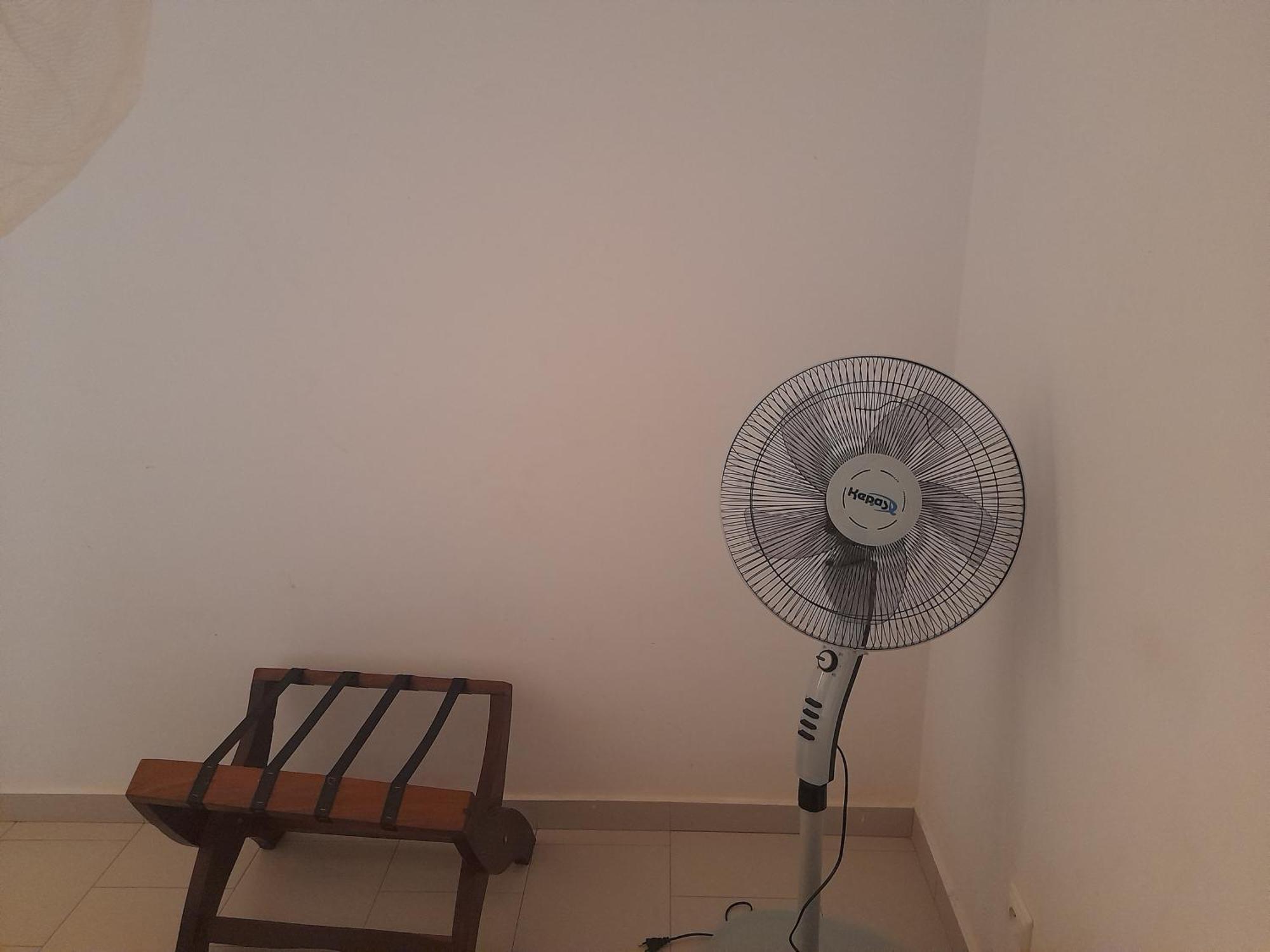 Appartement Familial Spacieux Avec Climatisation Ziguinchor Rum bild