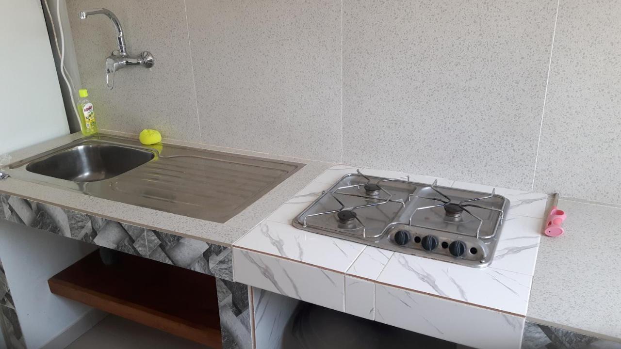 Appartement Familial Spacieux Avec Climatisation Ziguinchor Exteriör bild